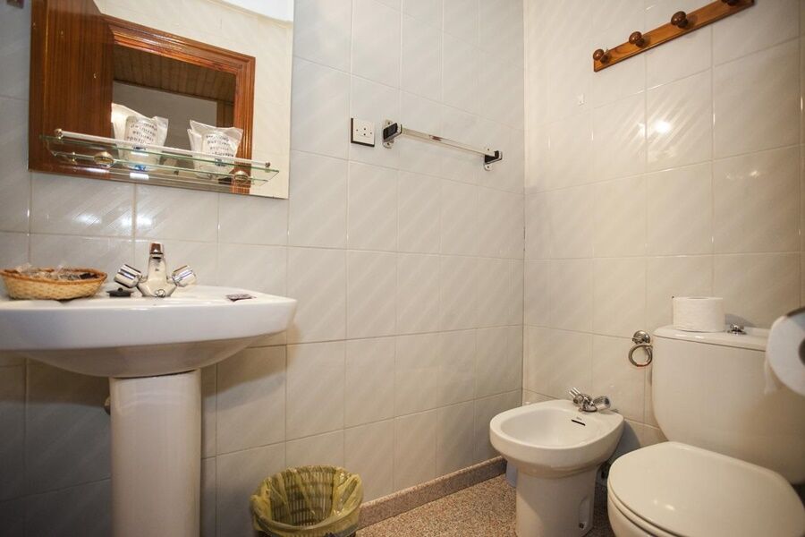 ซีเอช ลาส มูรายาส Hotel มาดริด ภายนอก รูปภาพ